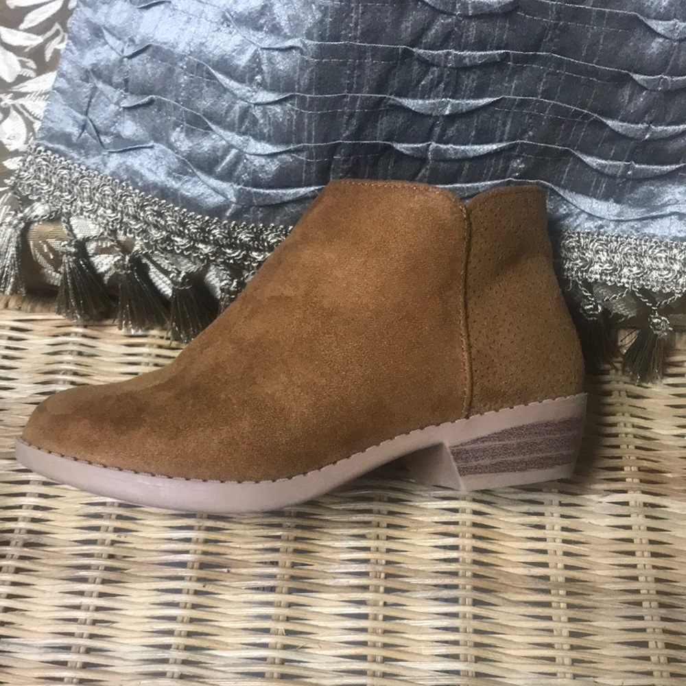 Cat & Jack Girls Faux Suede Ankle Boots Size 1